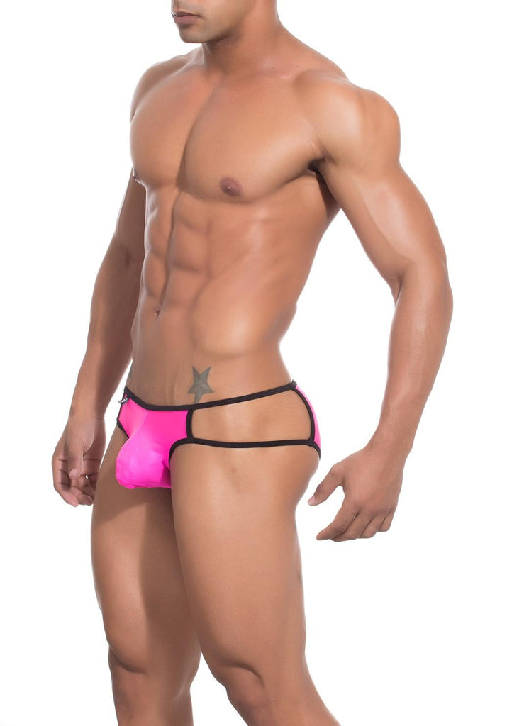 Joe Snyder Open Bikini Bulge